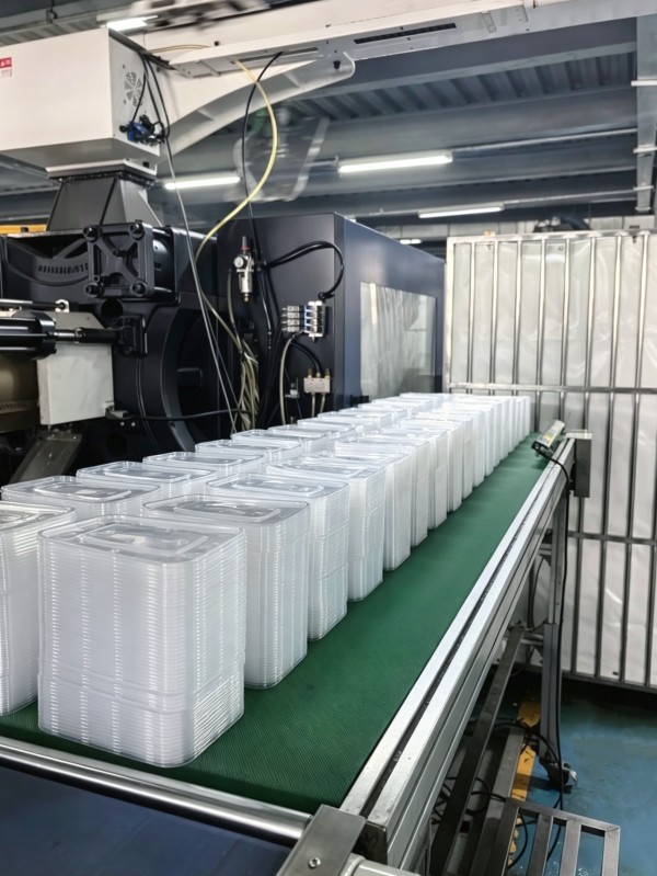 Injection-molded food container